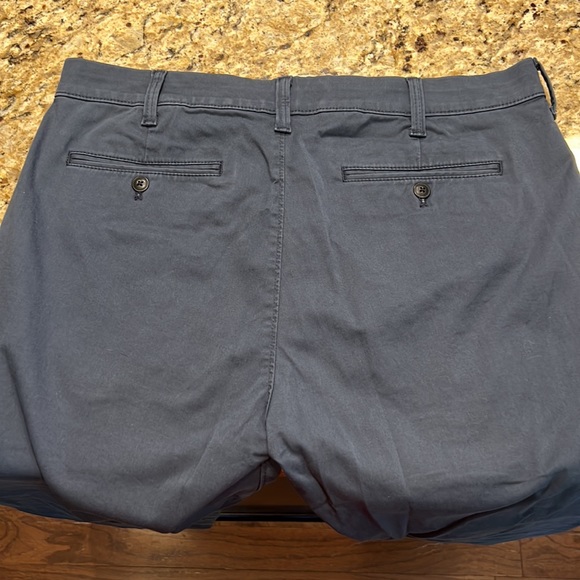 NWOT Express Men’s Athletic Stretch Khaki - Picture 5 of 5